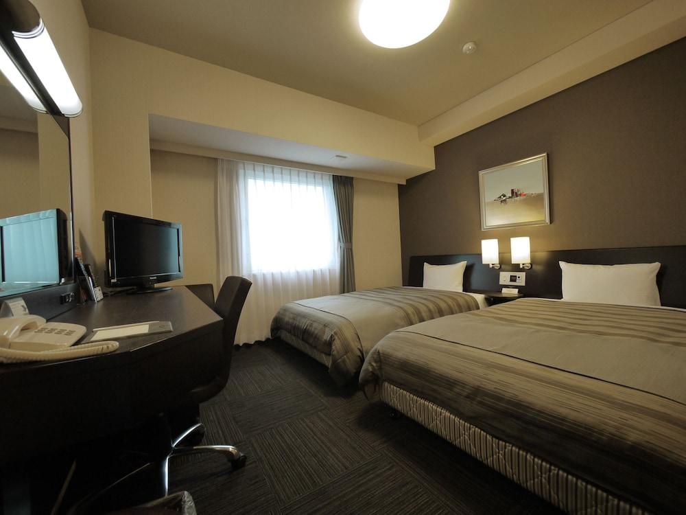 Hotel Route-Inn Uozu Εξωτερικό φωτογραφία
