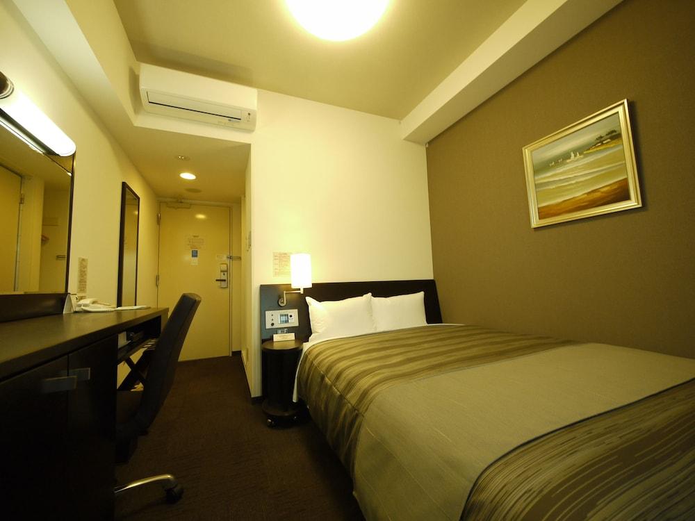 Hotel Route-Inn Uozu Εξωτερικό φωτογραφία