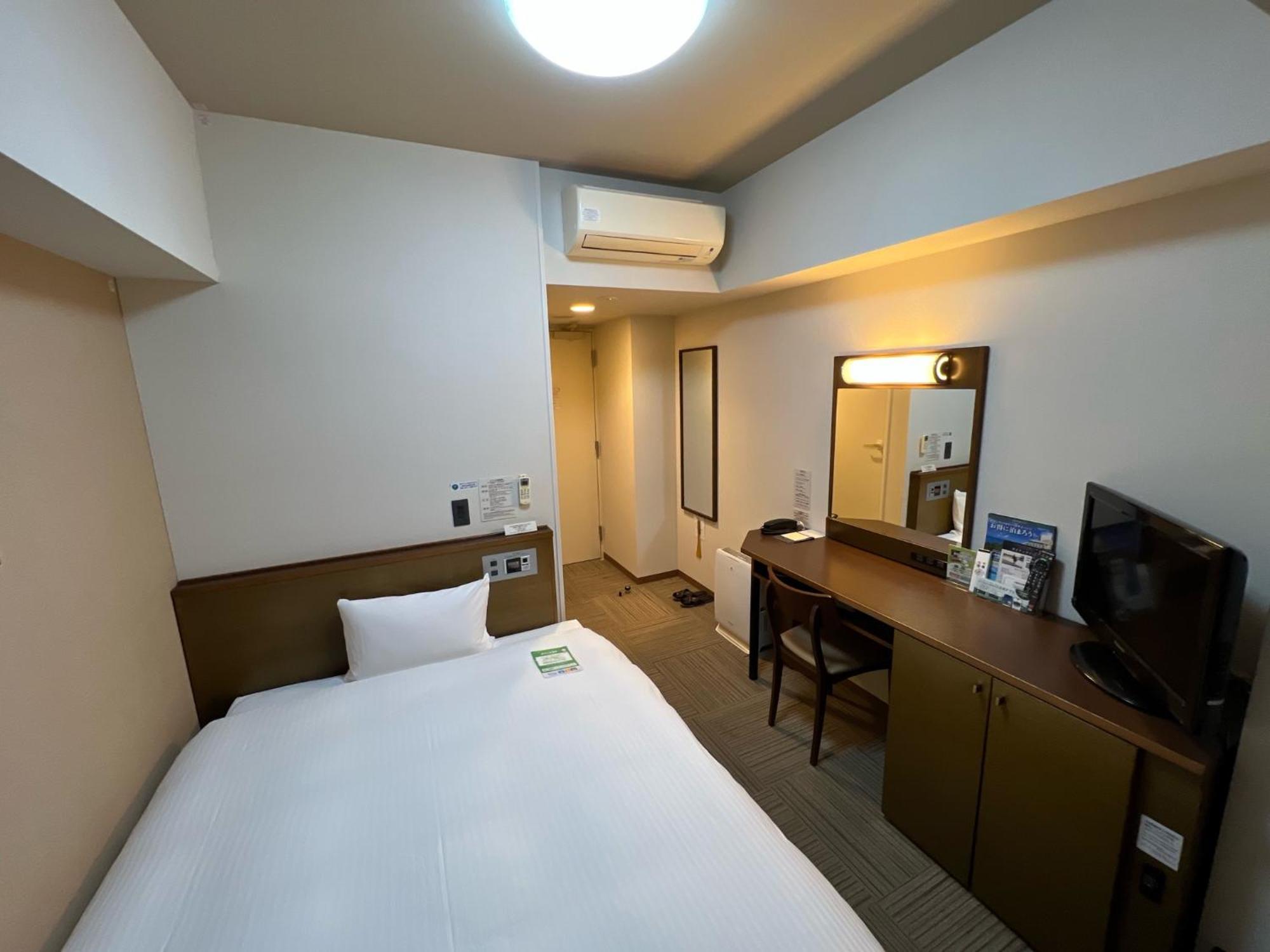 Hotel Route-Inn Uozu Εξωτερικό φωτογραφία