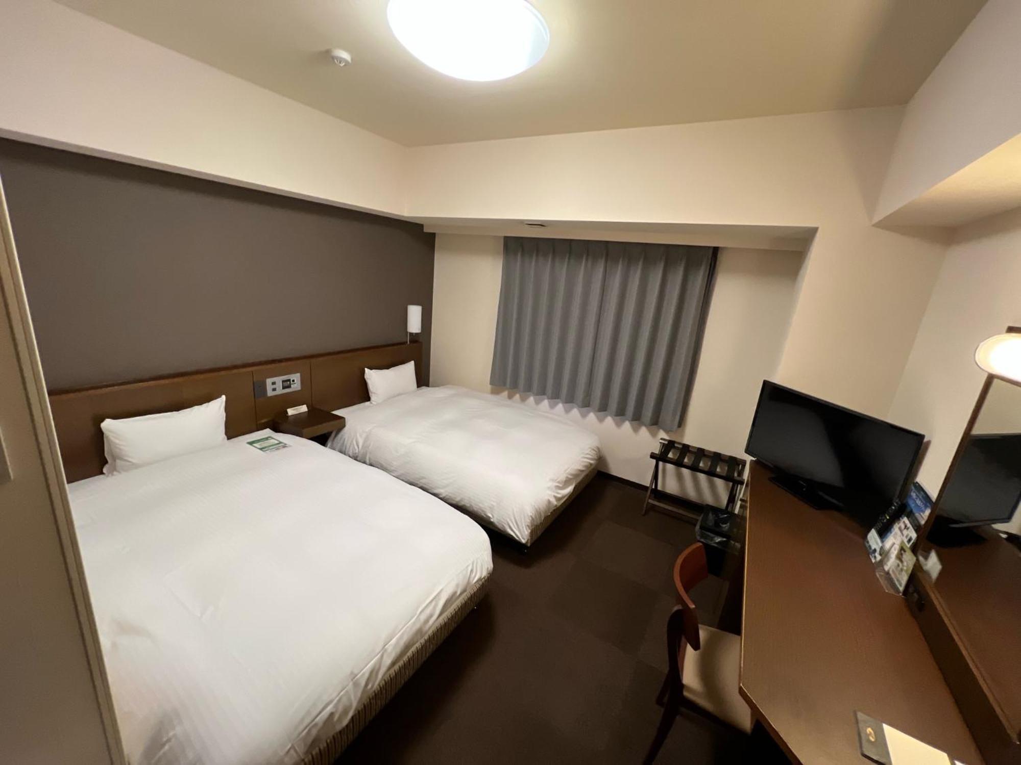 Hotel Route-Inn Uozu Εξωτερικό φωτογραφία